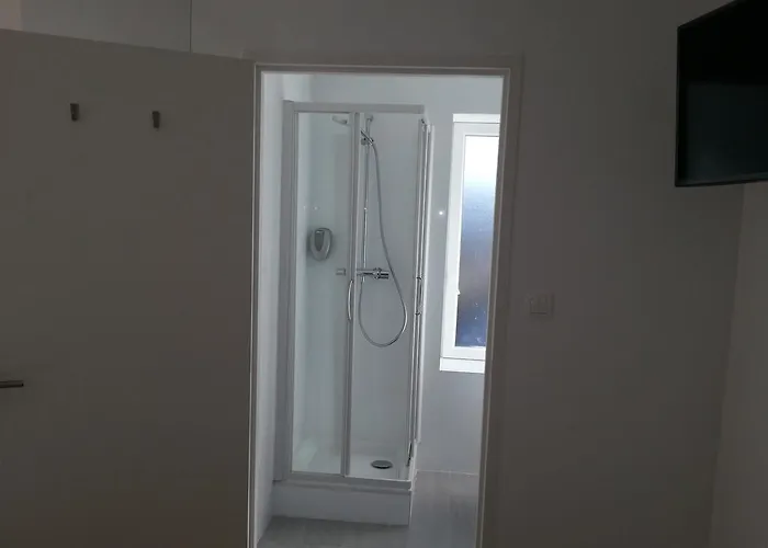 Szálloda Bull'it Saint-Genis-Laval